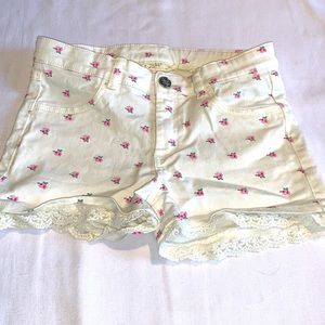 🌸🌺 girls Floral shorts- like new 🌺🌸